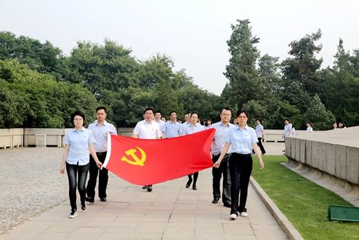 1528189772201068.jpg S86A8962.JPG