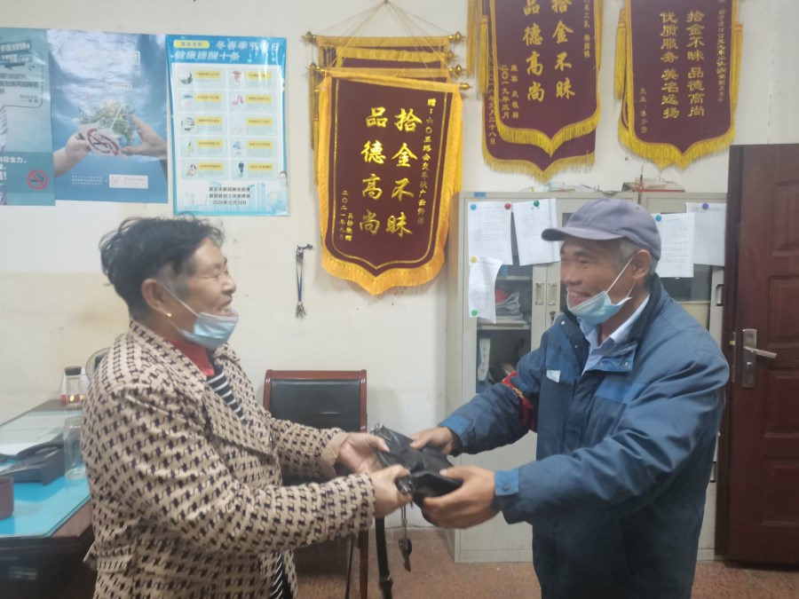 8ce2d476712a9da85fcaa7edba618da.jpg 8ce2d476712a9da85fcaa7edba618da.jpg