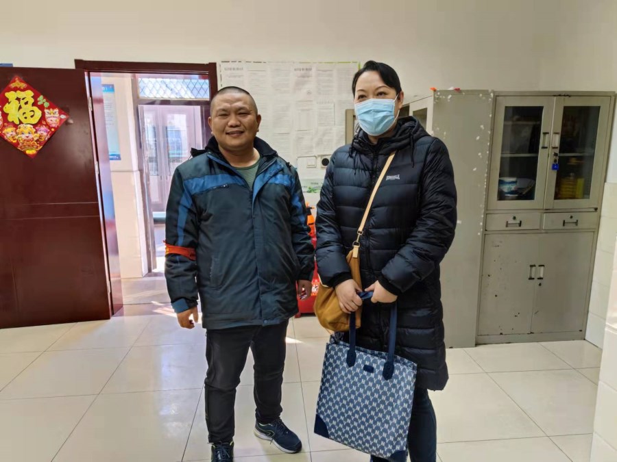 C:\Users\Acer\Desktop\12月宣傳工作\內部投稿\集團\汽車九隊司機撿到重要文件袋及時為乘客解煩惱\824f9338692d94098cd0e2fa6e78fc0.jpg C:\Users\Acer\Desktop\12月宣傳工作\內部投稿\集團\汽車九隊司機撿到重要文件袋及時為乘客解煩惱\824f9338692d94098cd0e2fa6e78fc0.jpg