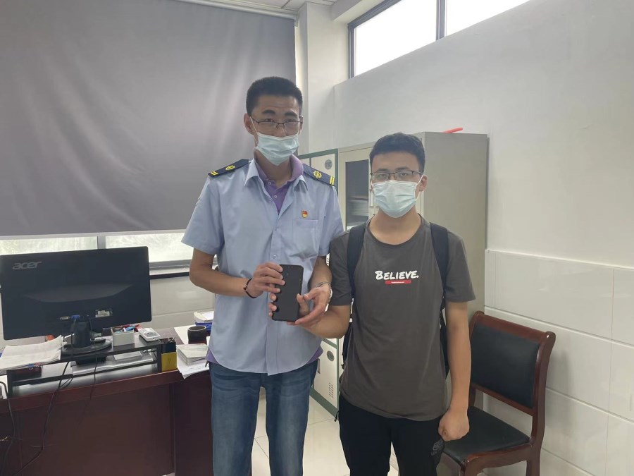 3782B67BB4AFE25B628C3709150DD18D.jpg 3782B67BB4AFE25B628C3709150DD18D.jpg