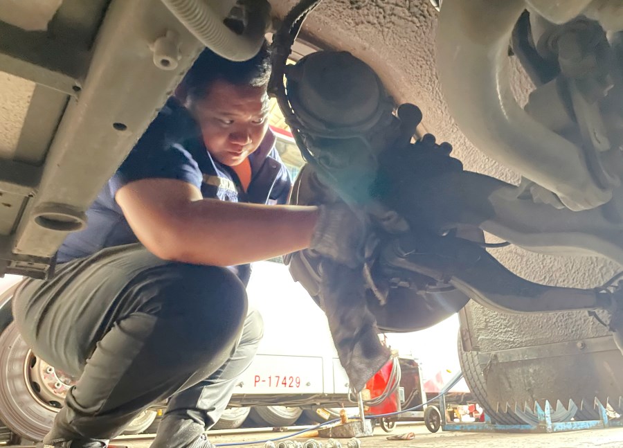 董學(xué)磊.jpg 董學(xué)磊.jpg