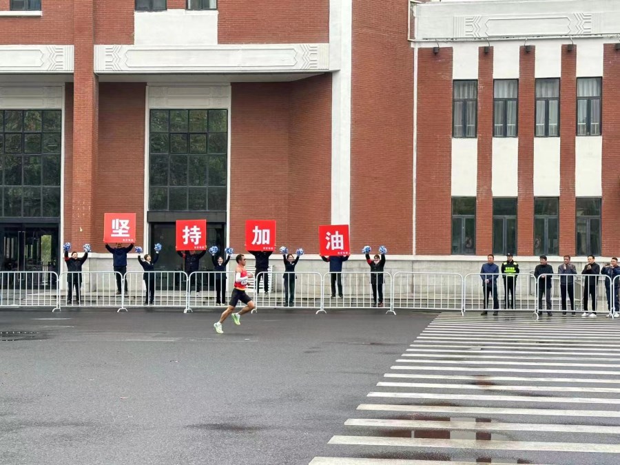 5dd53386ba62c1b6257cee4b199cda8.jpg 5dd53386ba62c1b6257cee4b199cda8.jpg